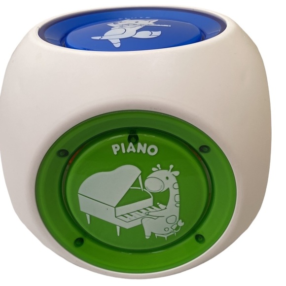 Munchkin Mozart Magic Cube Musical Toy Educational Baby Toy Lights and Sounds - Picture 7 of 11